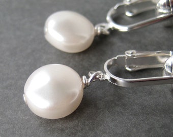 White Coin Pearl Clip-on Earrings, Simple White Pearl Round Clip Earrings, Simple Dangle Clipons, Lightweight Earrings, Handmade, Moon