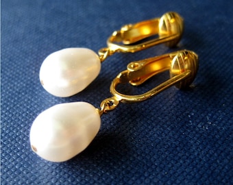 White Pearl Teardrop Clip On Earrings, Gold Clip Earrings, Plump Pearl Teardrop, Handmade