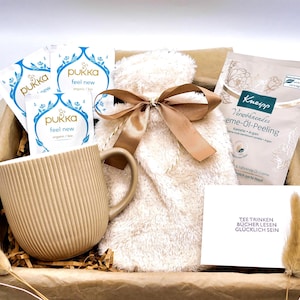 Geschenkbox für Sie mit Wärmflasche und Tasse | Geburtstagsgeschenk Frau | Gute Besserung Box Tee | Wohlfühlbox Schwester|Geschenk Muttertag