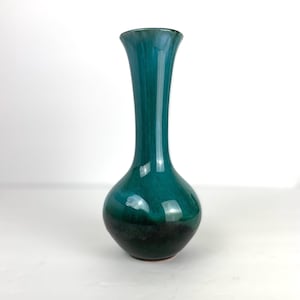 Blue Mountain Pottery Original Glaze Vase, Made in Canada