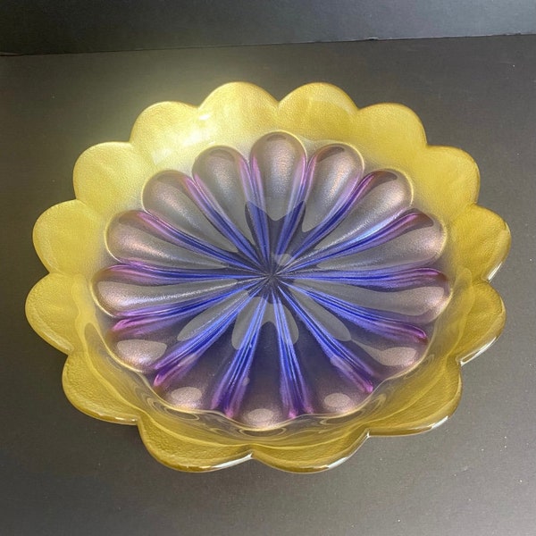 Vintage 11.5” Walther Glas Purple Ombré Glass Flower Petal Bowl