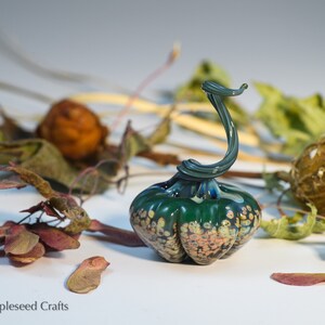 Mini Pumpkin Green Mystery, Fantasy Glass Pumpkin, Handmade Flamework Glass image 7