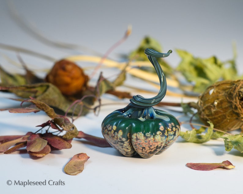 Mini Pumpkin Green Mystery, Fantasy Glass Pumpkin, Handmade Flamework Glass image 7