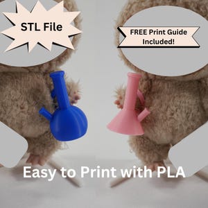 Pode incluir: Um bong azul e um rosa impressos em 3D são segurados por um bicho de pelúcia. A imagem inclui o texto "STL File", "FREE Print Guide Included!" e "Easy to Print with PLA".