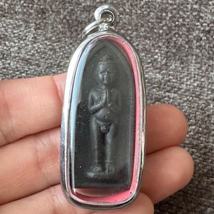 Ai Kai Boy Diener Bring Glück in Leben, Wunder Wunsch, Reichtum und Wohlbefinden Thai Amulett Talisman Anhänger.