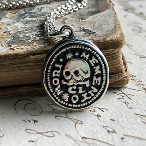 Skull jewelry near me hotsell