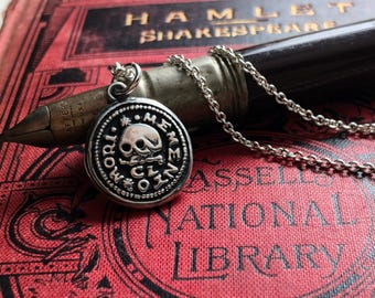 Memento Mori Wax Seal Jewelry - Skull Wax Seal Necklace - Remembrance Jewelry
