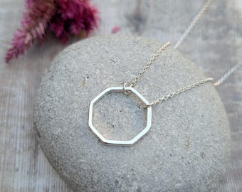 Collier octogone en argent - Collier en argent, collier octogone, collier géométrique, collier fait main, bijoux faits main, cadeau pour elle