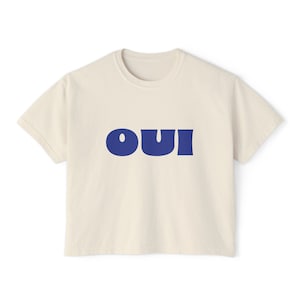 Chic OUI Tee with French Flair - Relaxed Fit, Bold Graphic, Perfect for the Modern Fashionista