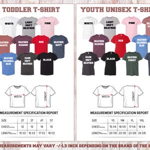 Puede incluir: Imagen de camisetas unisex para ni&ntilde;os peque&ntilde;os y j&oacute;venes en varios colores, incluyendo blanco, rosa y azul marino. La imagen tambi&eacute;n incluye un informe de especificaciones de medidas con medidas de pecho y largo en cent&iacute;metros.