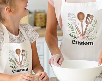 Personalized aprons Mommy and kids Mommy daughter matching baking apron, Mothers day apron, Custom Name Mom Child Apron, Little Helper apron