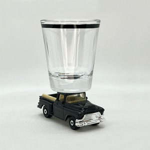 Verre à liqueur Hot Shots d&#39;ORIGINE, camionnette GMC Stepside 1957, véhicule moulé sous pression