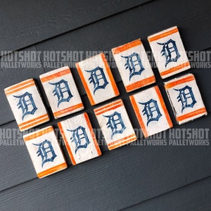 Pack of FIVE Mini signs, The Original, Old English D, Detroit, Tiger Fan, Vintage-looking wood hand made, hand painted