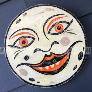 Halloween Moon Face, Glow-In-The-Dark, Hand Painted, Vintage-looking, Up cycled wood, hand made, sign