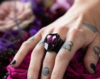 SORCERESS - Large Teardrop Purple Crystal Ring, Amethyst Crystal Ring, Witchy Purple Cocktail Ring, Gothic Halloween Ring in Black or Silver