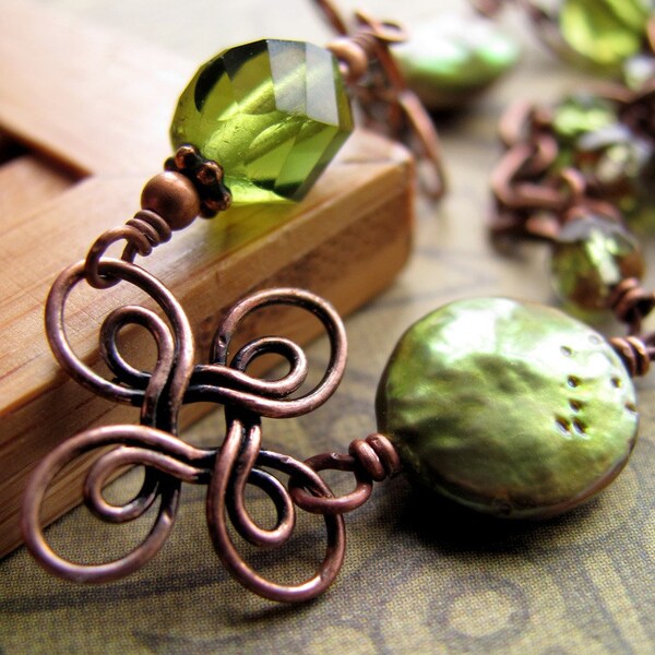 Green Lucky Four Leaf Clover Bracelet - Antiqued Copper