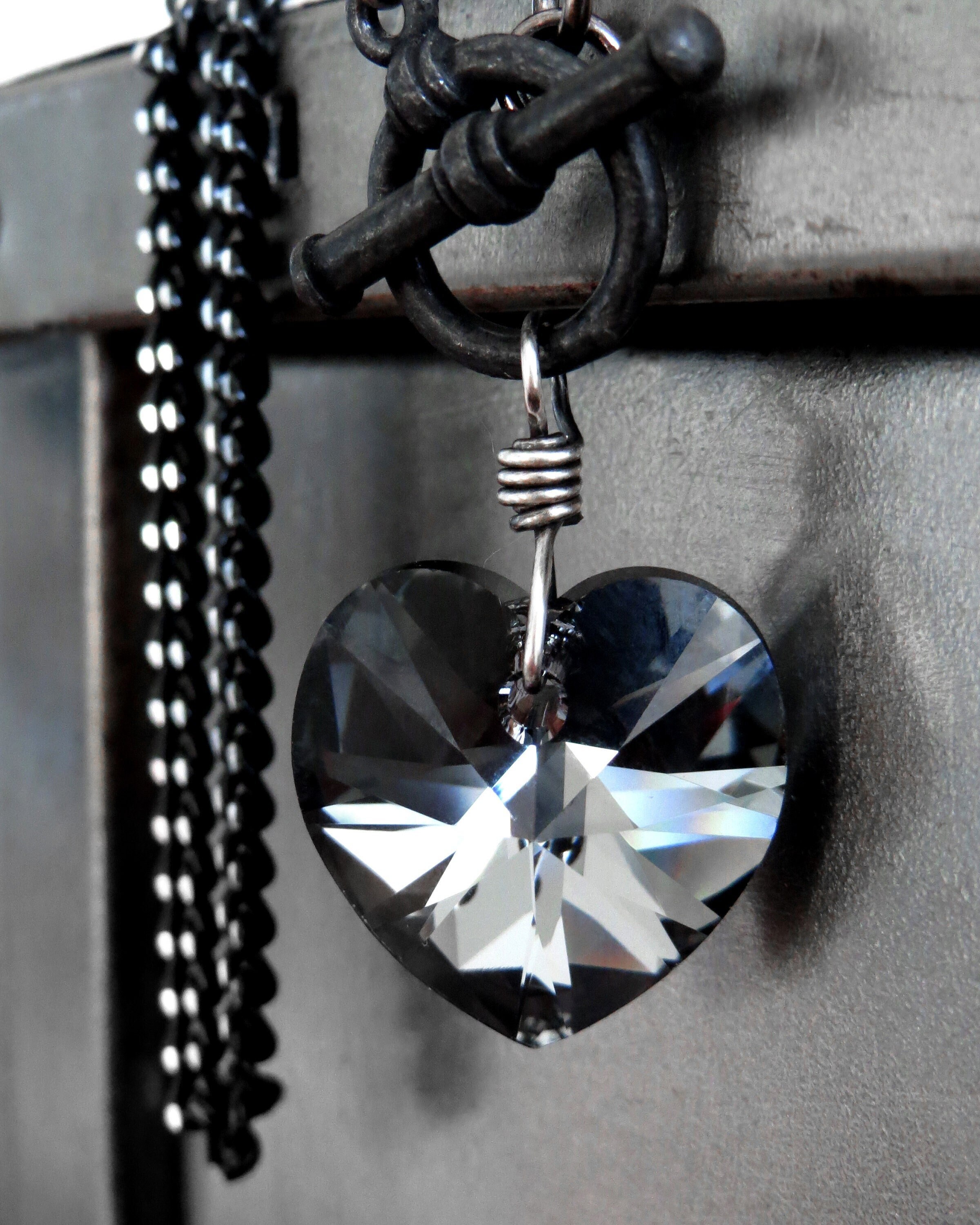 ☆TATIANA☆ Black Cupid Heart Toggle Necklace NZ2133 MUSINSA | TATIANA Black Cupid Heart Toggle Necklace NZ2133