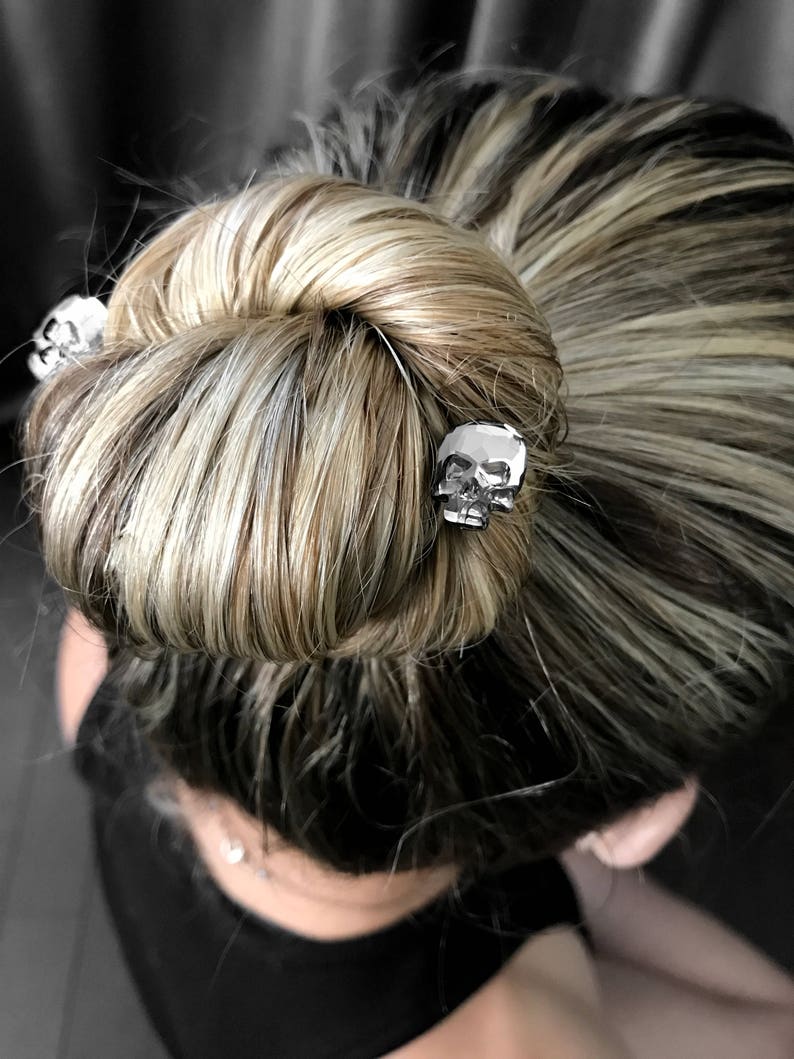 Black Crystal Skull Hair Pins Set of 2 Crystal Skull Bobby Pins in Midnight Black, Goth Black Hair Accessories, Gothic Halloween Jewelry image 4