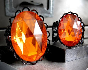 Bright Pumpkin Orange Halloween Ring - 2 Sizes - Orange Glass & Gothic Black Gunmetal Filigree Adjustable Ring, Goth Halloween Jewelry
