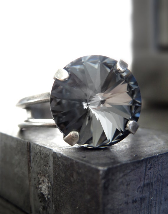 CRYSTAL RING GREY CRYSTAL RING GREY
