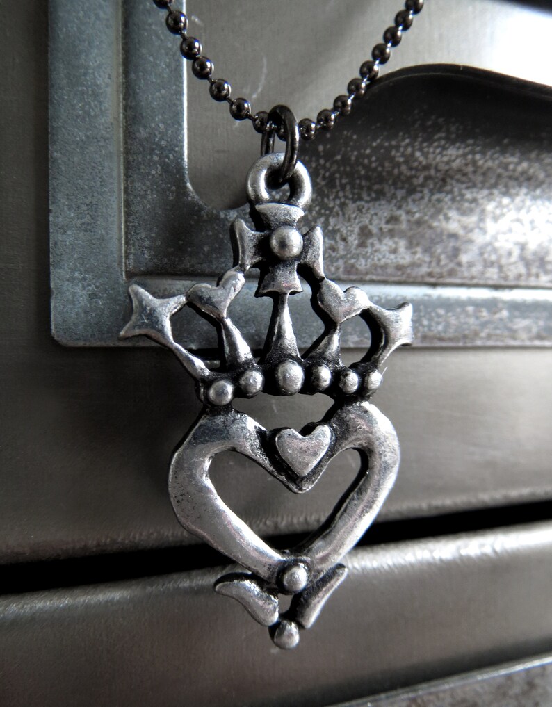 Charlotte NC Queen City Crown and Heart Necklace 15 USD Etsy