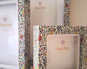 Cornice portafoto in tessuto Liberty / Regalo personalizzato fatto a mano / Cornice ricordo / Regalo unico per lei, mamma, neonato o insegnante