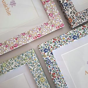 Liberty Tana Lawn tygfotoram | Handgjord personlig present | Minnesram | Unik present till henne, mamma, bebis eller lärare