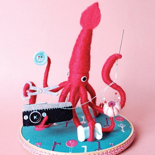 Print: Mr. Pink Squid, A Very Handy Crafter, Single - Photograph Poster Craft Sewing Wall-decor HineMizushima Wall-art  Sea-Creature 水島ひね
