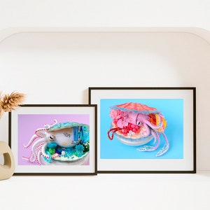 Stampa: Scrigno del tesoro dei calamari poster fotografico decorazione da parete HineMizushima simpatica creatura marina arte da parete conchiglia oceano biologia marina 水島ひね immagine 3