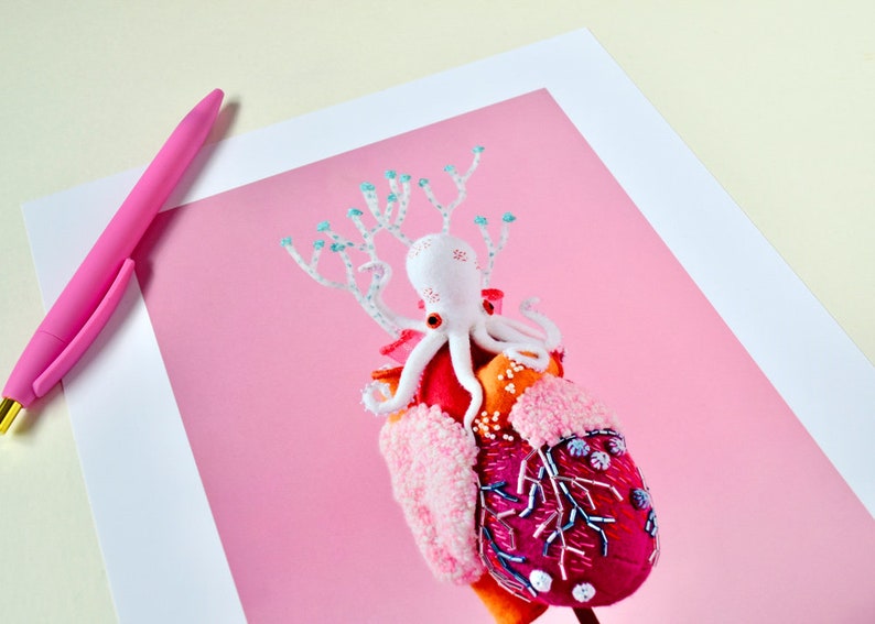Print: Anatomical Heart and White Octopus photograph poster wall-decor HineMizushima wall-art specimen sea-creature coral marine 水島ひね image 3