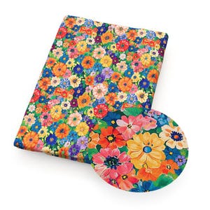 tessuto vintage con piccoli fiori tagliato su misura