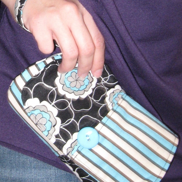 PDF SEWING PATTERN - Curvy Wristlet - fast and easy to sew wristlet wallet - Instant Download