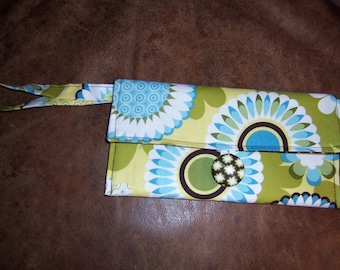 Fat Quarter Wristlet Sewing Pattern – Easy Beginner Wallet (PDF Pattern)