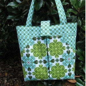 pdf Sewing Pattern - Pleated Carry-All - large tote bag with lots of pockets - Instant Download