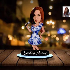 Personalized Wooden Singer Figurine: Custom Musician Portrait