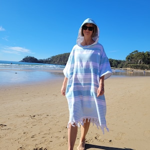 Surf Poncho, Dressing Aid, for Women, Men, Adults, Youth, Ultra-light and  Quick-drying, Bathing Poncho, Towel Poncho, Microfiber Poncho, Also As a  Dressing Aid, for the Beach 