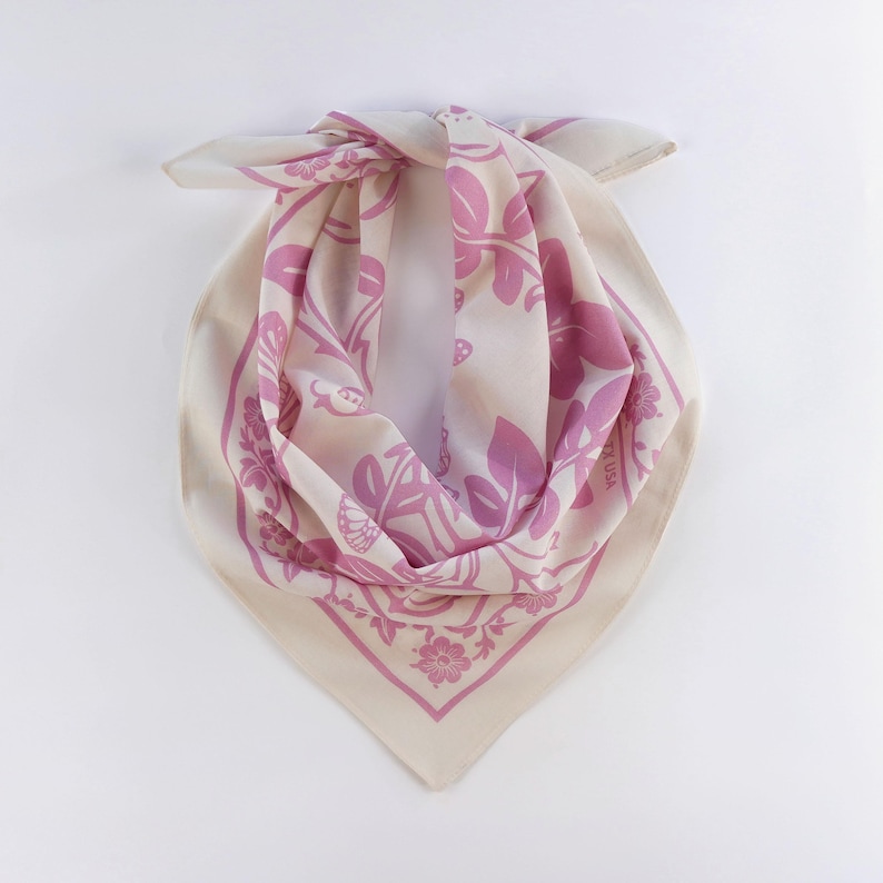 Pastellrosa rosfjärilsblommig bandana mjuk bomullsvoile blommaomslag boho sommarhalsduk present till henne bild 3