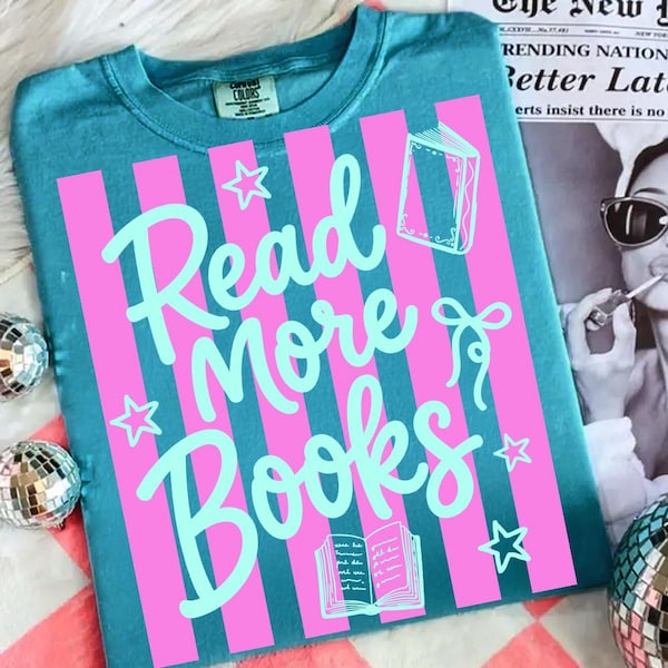 Coquette Stripes Read More Book png, Preppy Pink Blue Randig Bookworm png, Boklig png, Trendig läsning, Flickig läsklubb png, Bokälskare