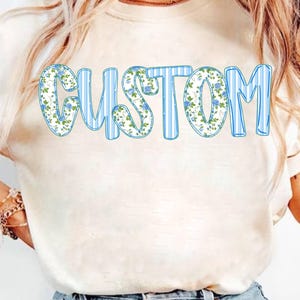 Floral azul personalizado png, Mama Blue Floral, Listras, Preppy Mama Png, Retro Mama Flower png, Dia das Mães png, Letras à mão, Dia das Mães