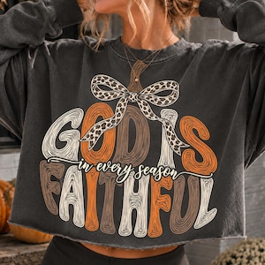 Gud är trofast i varje säsong png, retro kristen höst png, kokett tacksägelse png, pumpabibel, religiös höstklotter png, leopard