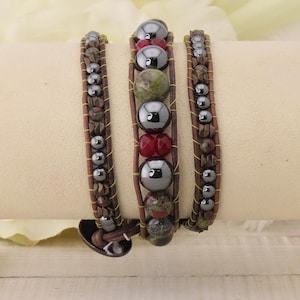 Green & Garnet Leather Wrap Bracelet: Dragon&#39;s Blood Jasper, Hematite Beaded Jewelry [B094]