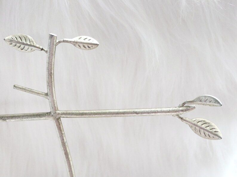 Cast Iron Necklace Display Nature Inspired Vintage Style Silver Tree Branch Jewelry Stand Necklace /& Earring Holder Warm Pewter Silver