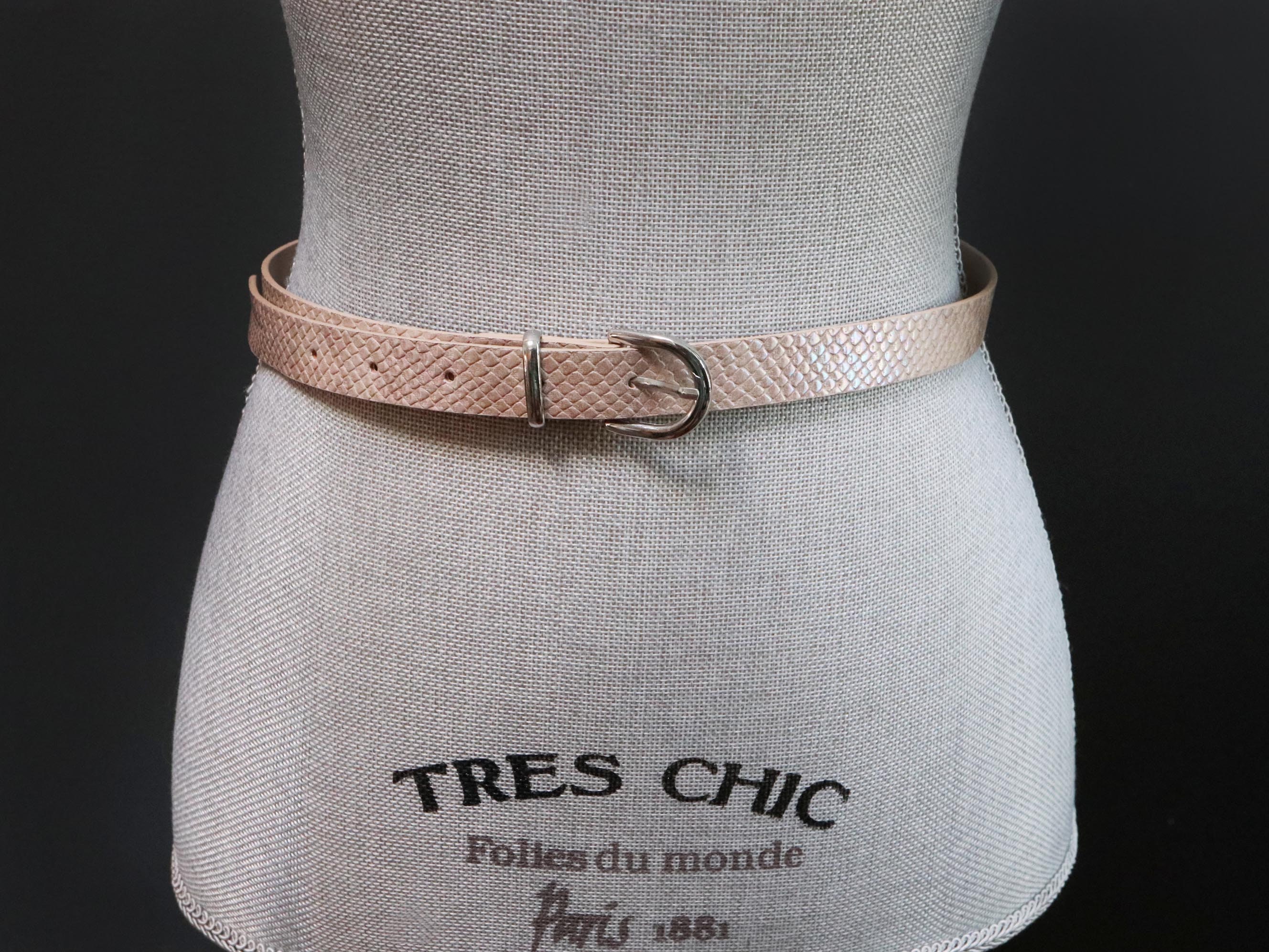 1 1/3 Womens Asymmetrical Square Gold Buckle on Quality Leatherette Belt Strap 1 1/3 Womens Asymmetrical Square Gold Buckle on Quality Leatherette Belt Strap