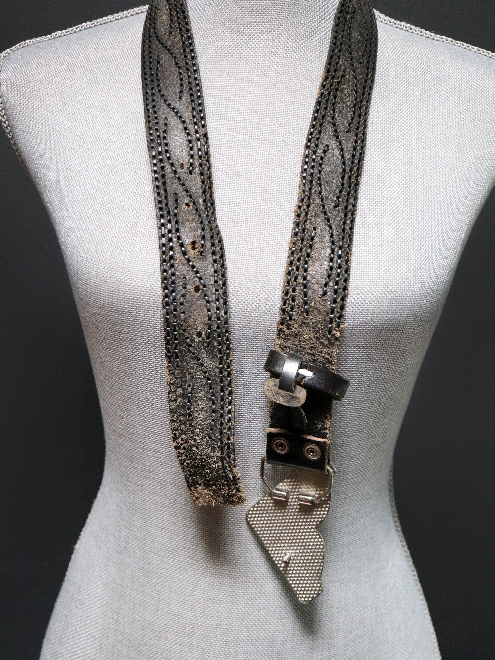 パンツ theredthread S logo belt tops Y2K Black Leather Belt W/ Braided Top Stitch Detail & Large