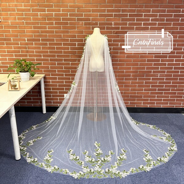 Green Leaves Flower Wedding Cape Veil, Elegant Boho Leaves Cape Veil, All Round Lace Edge Cathedral Veil, Wedding Cape Veil,Ivory Floor Veil