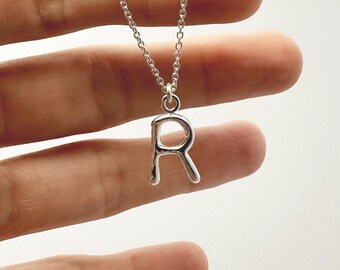 Ciondolo lettera S 5 x 8mm argento 925 placcato oro