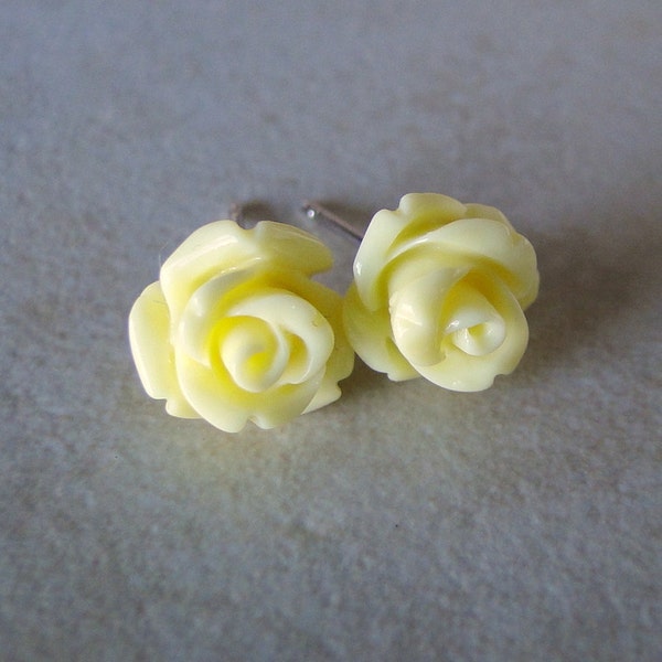 Lemon, Pale Yellow Carved Rose Silver Plated Studs