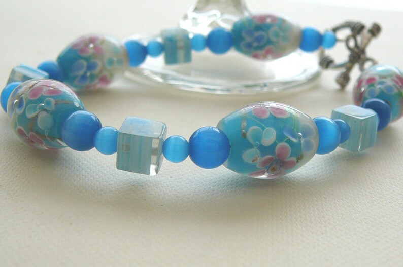 Glacier Blue Flower Lampwork Bracelet image 4