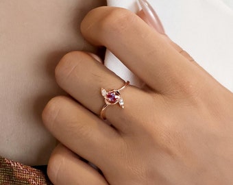 Unique Alexandrite Promise Ring, 14K Gold Stackable Ring, Delicate Oval Cut Wedding Ring, Dainty Stacking Ring, Minimalist Ring for Her