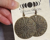 Amazing Large Bronze Medallion Earrings, Engraved Discs Boho 38mm Circle Earrings, Antiqued Brass Round Dangle Earrings